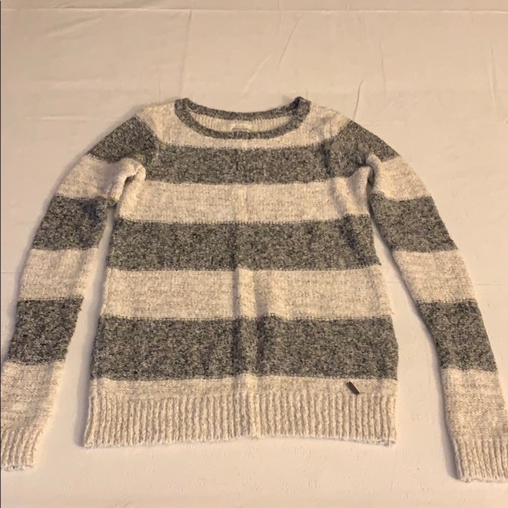 Abercrombie&Fitch Grey and White Striped Sweater